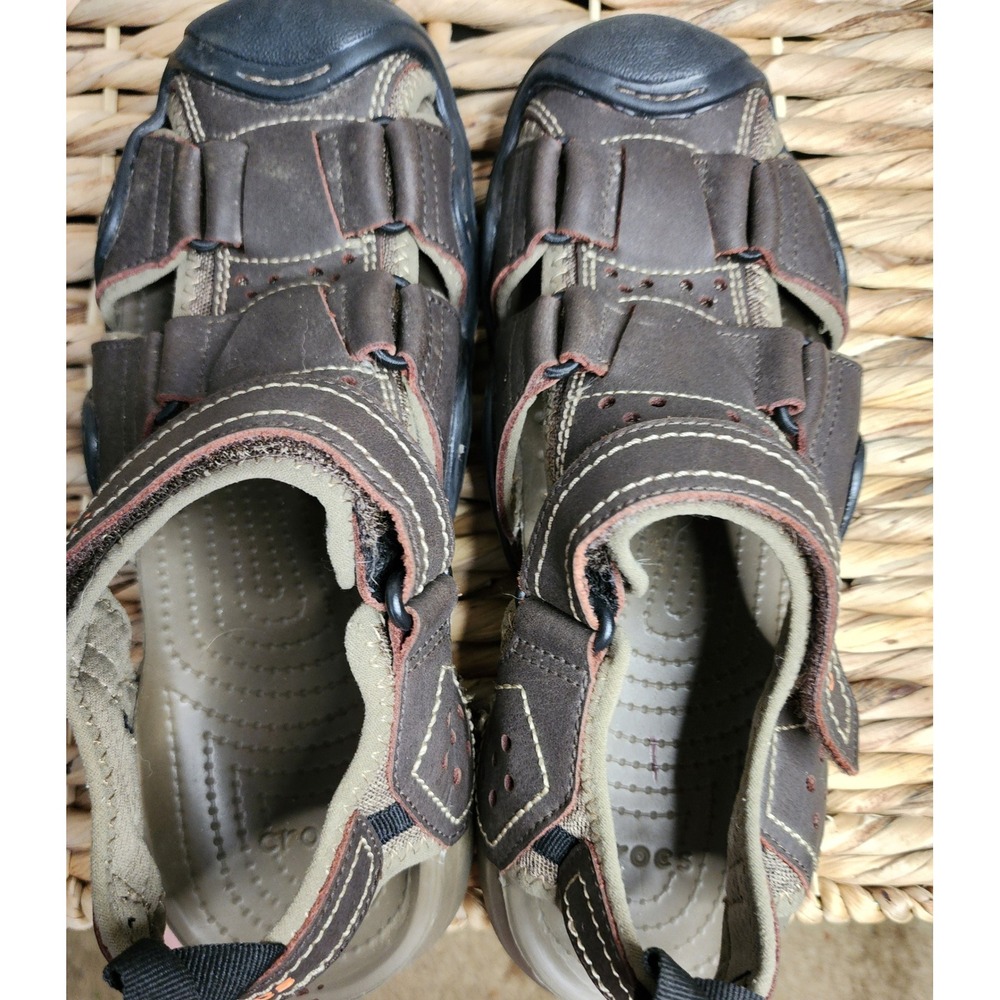 Crocs 204562 Mens M9 Brown Leather Fisherman Sandals Closed Toe Outdoor - Picture 8 of 9